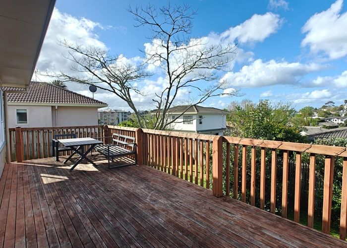  at 97 Unsworth Drive, Unsworth Heights, Auckland