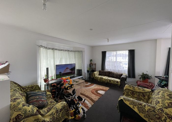  at 19 Dungarvon Place, Clendon Park, Auckland