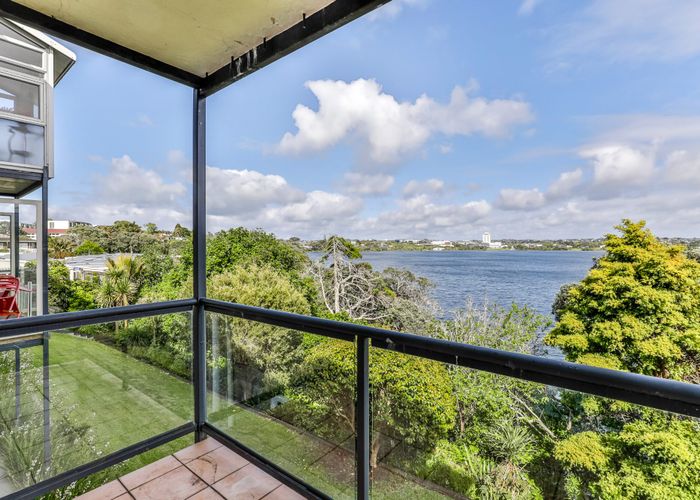  at 6/198 Hurstmere Road, Takapuna, Auckland