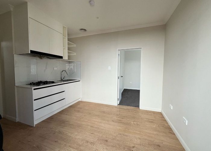  at Granny Flat/112 Mcquoids Road, Flat Bush, Manukau City, Auckland