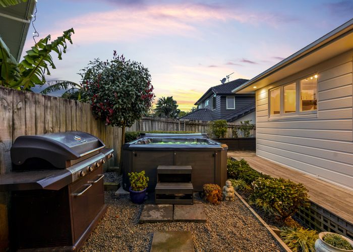  at 12 Bledisloe St, Cockle Bay, Manukau