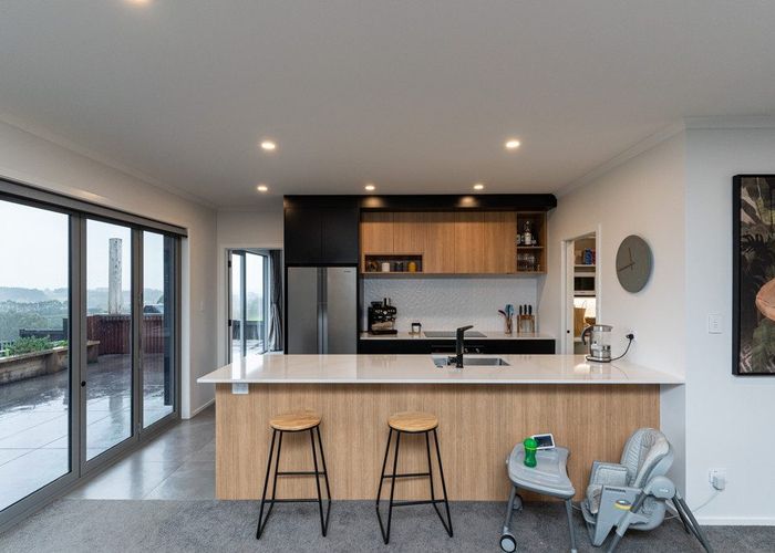  at 16 Varsity Heights, Fitzherbert, Palmerston North, Manawatu / Whanganui