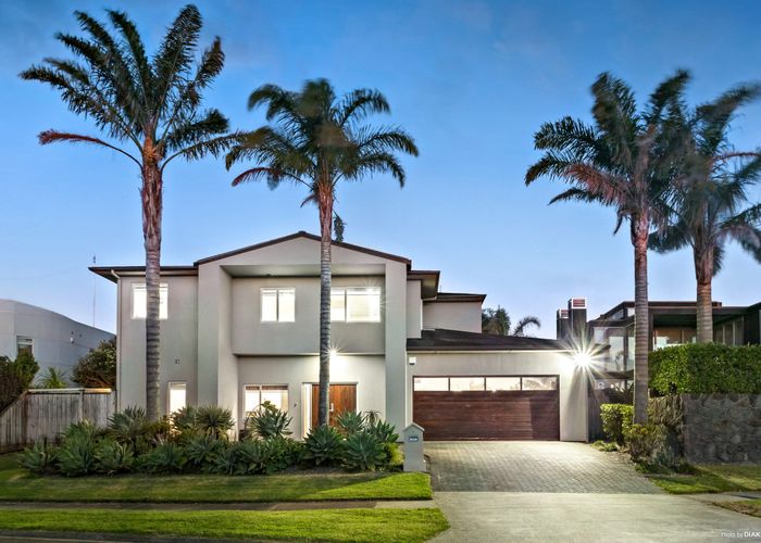  at 15 Matau Rise, Te Atatu Peninsula, Auckland