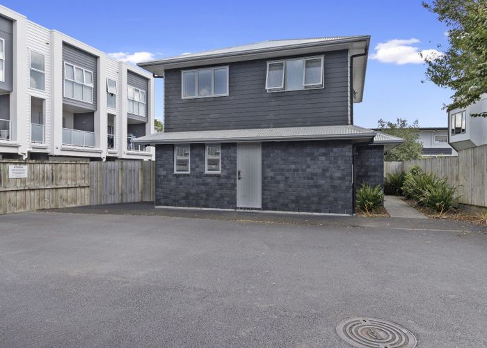  at 6/2 Palmerston Street (Room B), Hamilton City Central, Hamilton, Waikato