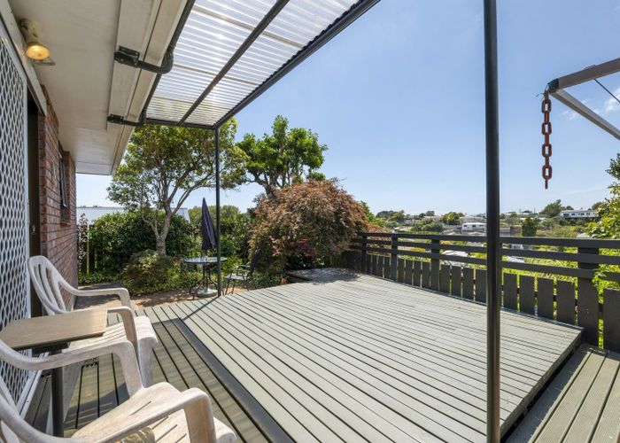  at 8 La Salle Drive, Westown, New Plymouth