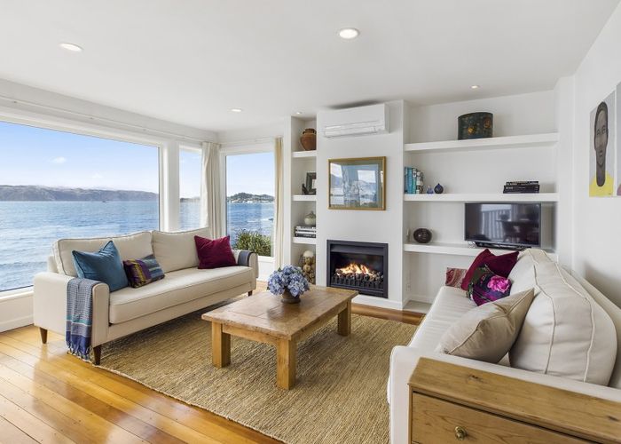  at 291 Karaka Bay Road, Karaka Bays, Wellington