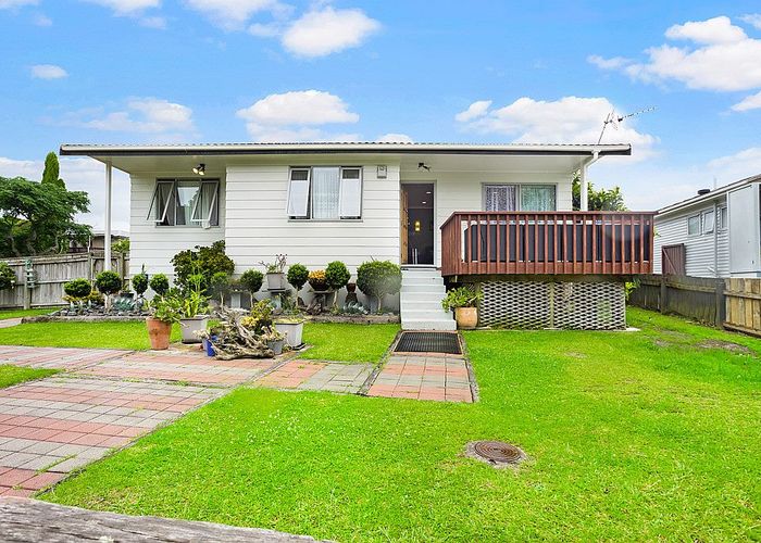  at 5 Frobisher Way, Clendon Park, Auckland