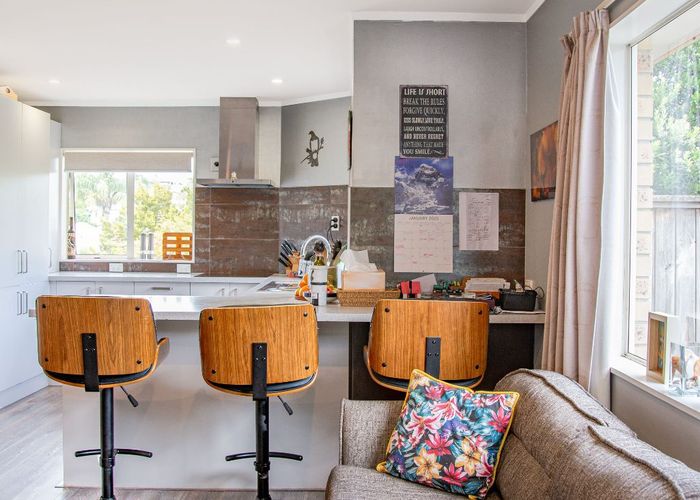  at 20 Piper Place, Goodwood Heights, Auckland
