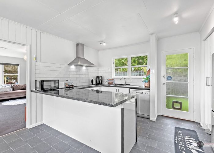  at 470E Stokes Valley Road, Stokes Valley, Lower Hutt, Wellington