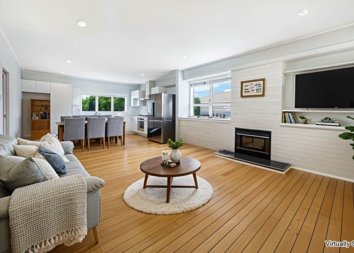  at 1/470 East Coast Road, Mairangi Bay, North Shore City, Auckland