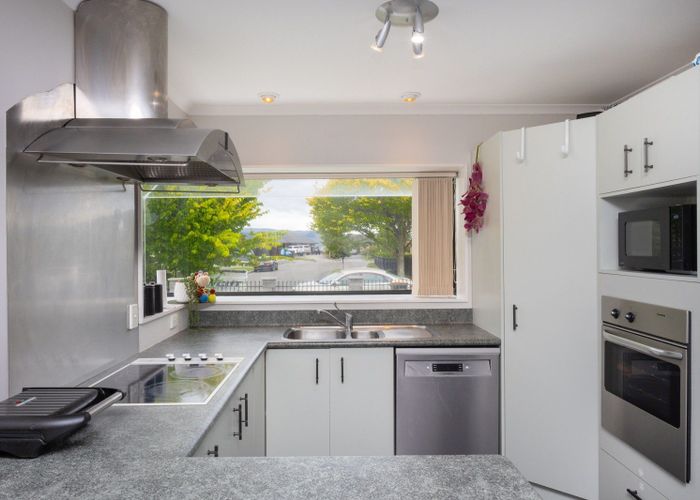  at 10 Parnell Heights Drive, Kelvin Grove, Palmerston North, Manawatu / Whanganui