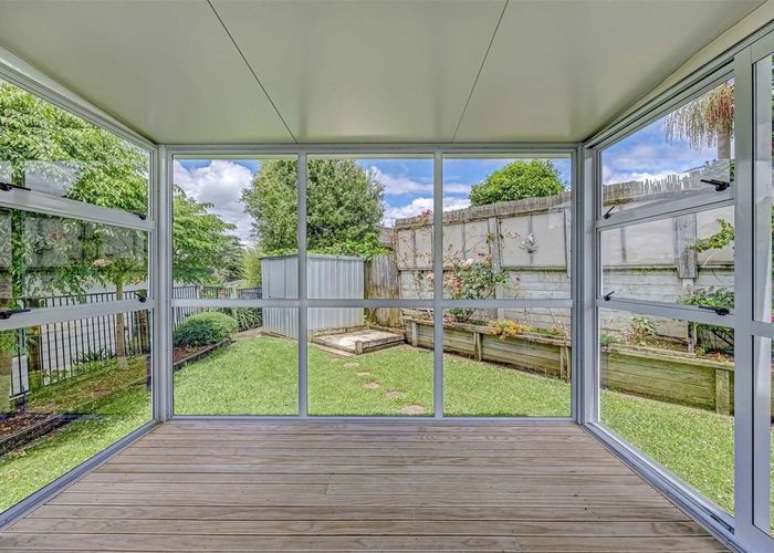  at 4 Bacot place, Howick, Manukau City, Auckland