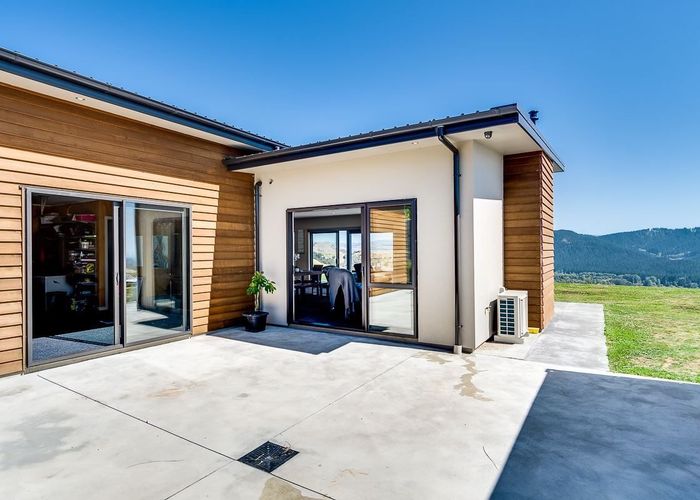  at 164 Eskridge Drive, Eskdale, Napier