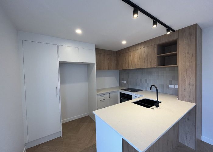  at 8/8 Bennett Road, Pakuranga, Auckland