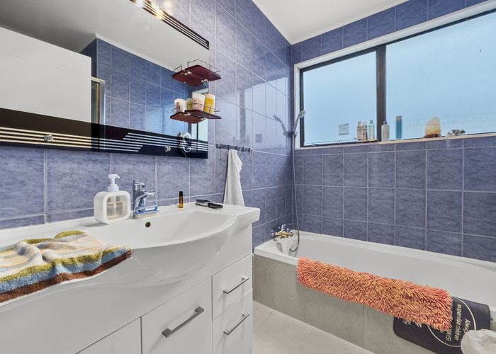  at 3/1 Rebecca Rise, Clendon Park, Manukau City, Auckland