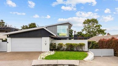  at 6 Pleasant Place, Mellons Bay, Auckland