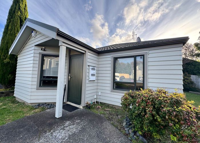  at 3/36 John Jennings Drive, Oteha, North Shore City, Auckland