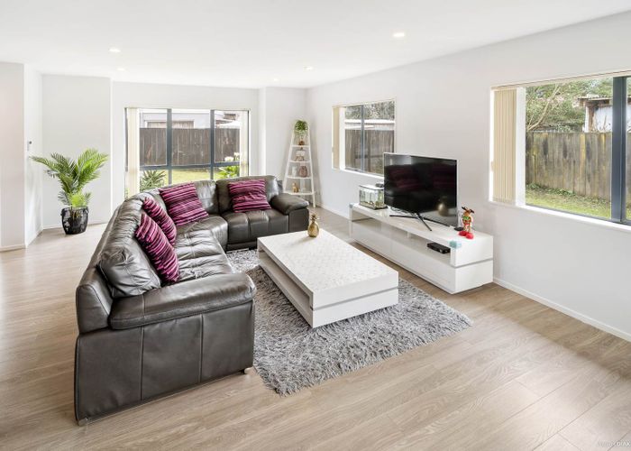  at 6A Zodiac Street, Henderson, Auckland