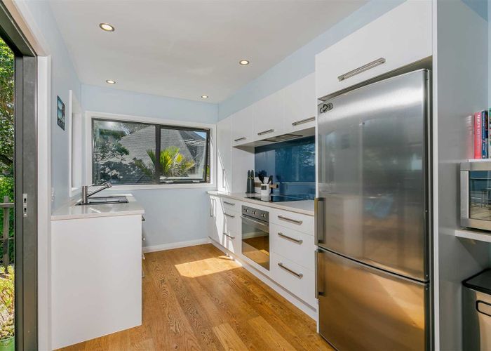  at 2/40 Vale Road, St Heliers, Auckland