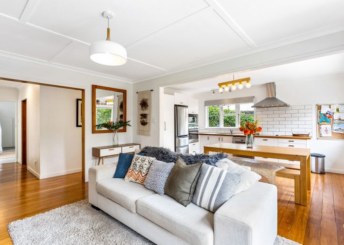  at 39 Rawhiti Street, Stokes Valley, Lower Hutt
