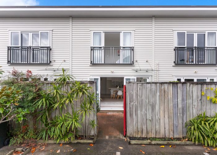  at 37/99 Mays Road, Onehunga, Auckland City, Auckland