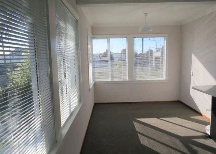  at 35 Breakwater Road, Moturoa, New Plymouth