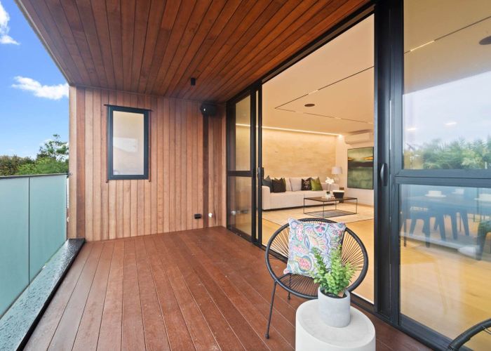  at 3/48 Merani Street, Belmont, North Shore City, Auckland