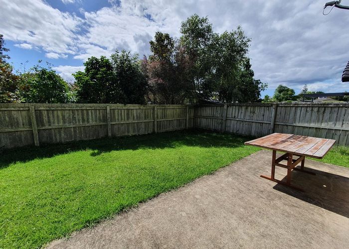  at 4/813 Te Atatu Road, Te Atatu Peninsula, Waitakere City, Auckland