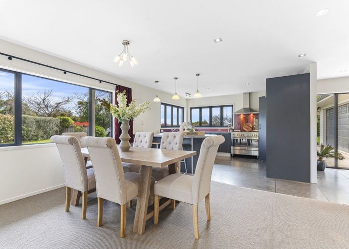  at 122 Surrey Hill Road, Oakura, New Plymouth, Taranaki