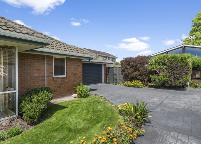  at 2/9 Wittys Road, Avonhead, Christchurch