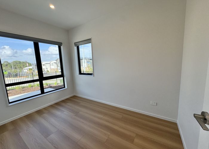  at 36 Eighth View Avenue, Beachlands, Manukau City, Auckland