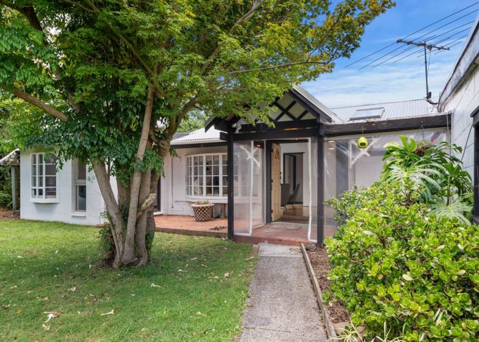  at 3/9 Poinsettia Place, Henderson, Waitakere City, Auckland