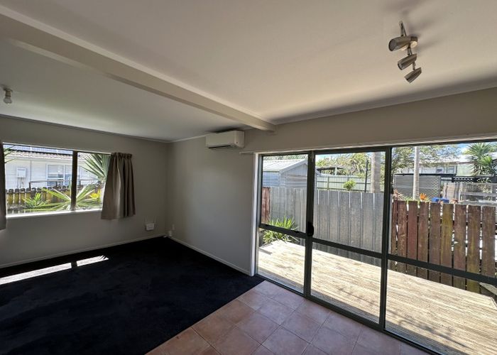  at 1 Etherton Drive, Weymouth, Manukau City, Auckland