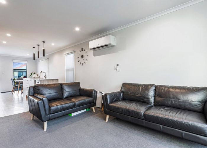 For sale 16 Houhora Street, Westgate, Waitakere City, Auckland