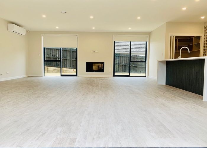  at 22b Dallinghoe Crescent, Milford, North Shore City, Auckland