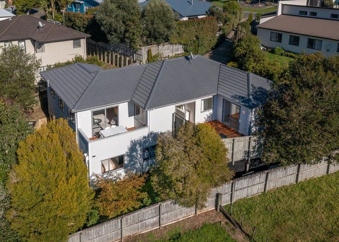  at 14 Durbin Court, Greenhithe, Auckland