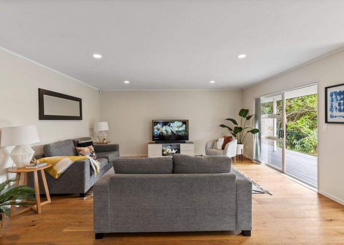  at 3/4 Lucienne Drive, Ranui, Auckland