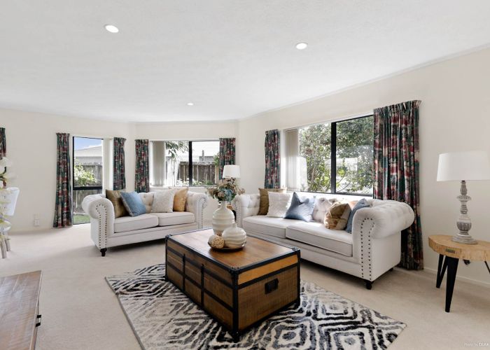  at 8 Maurice Borich Place, Henderson, Auckland