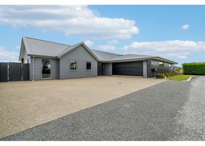  at 24 Lindsay Way, Grasmere, Invercargill