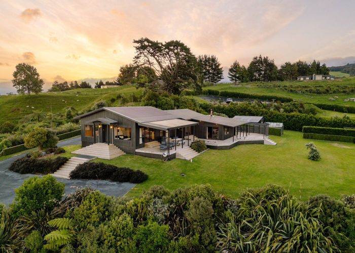  at 8 Tiwarawara Lane, Puketotara, Te Awamutu