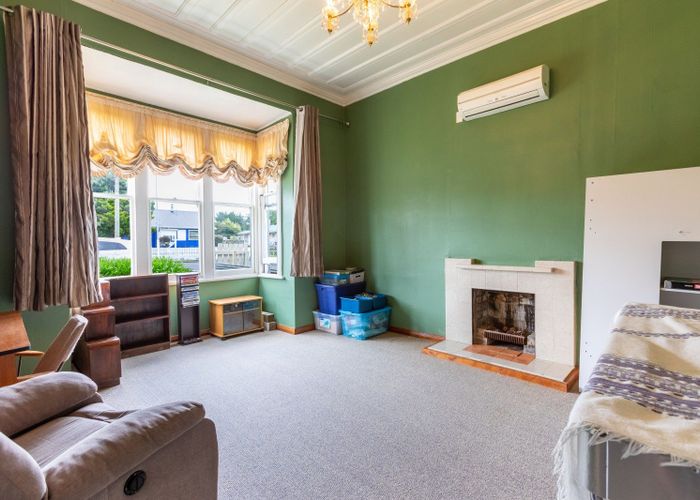  at 9 Ross Street, Woodville, Tararua, Manawatu / Whanganui