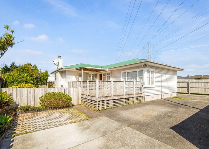  at 255 Te Atatu Road, Te Atatu South, Waitakere City, Auckland
