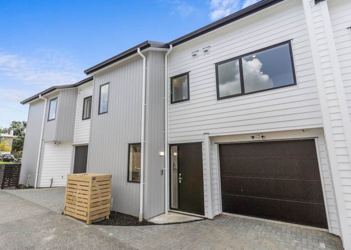  at 7B Kotahi Road, Mount Wellington, Auckland