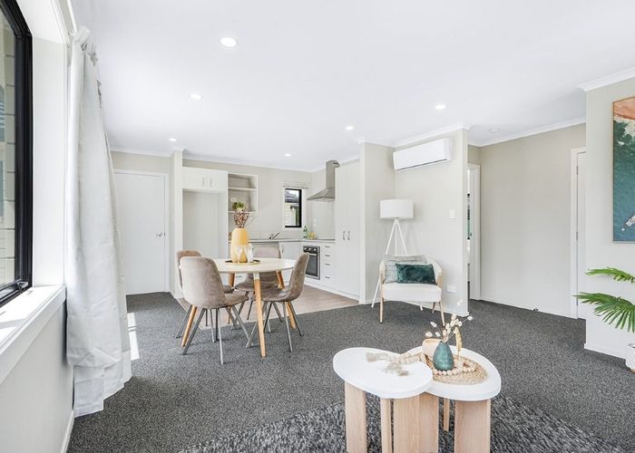  at 1/5 Mahana Road, St Andrews, Hamilton