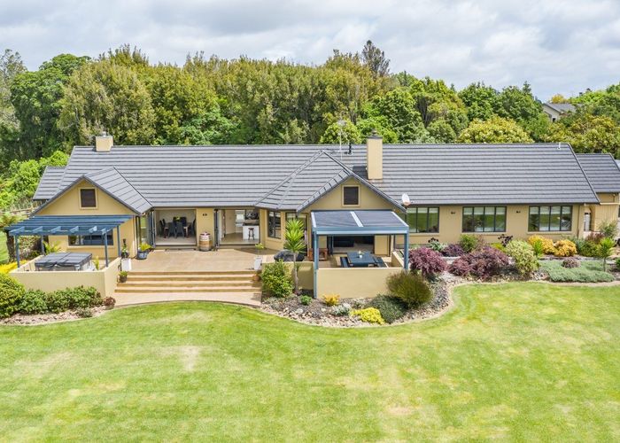 For sale 100 Lea Grove, Levin, Horowhenua, Manawatu / Whanganui
