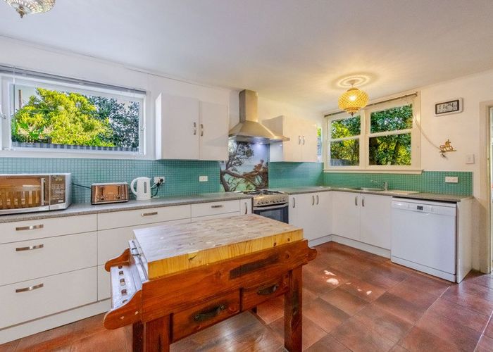  at 812 Copeland Road, Akina, Hastings, Hawke's Bay