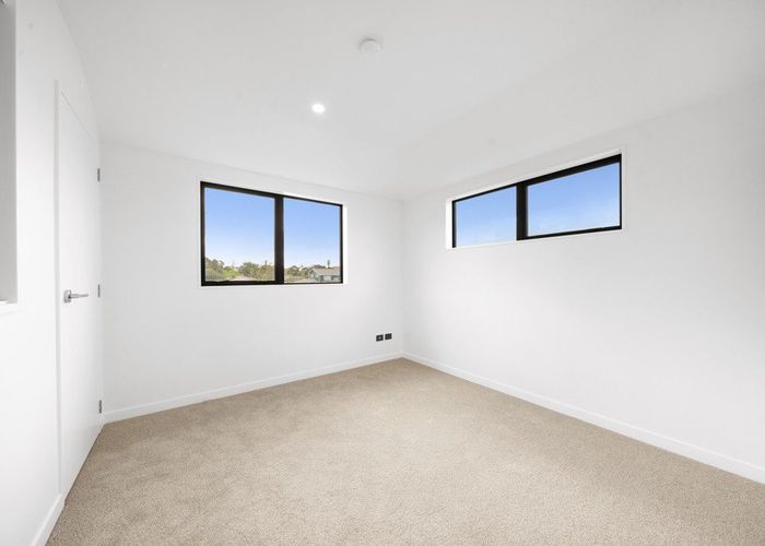  at 2 / 6-8 Wilmhurst Ave, Papatoetoe, Manukau City, Auckland