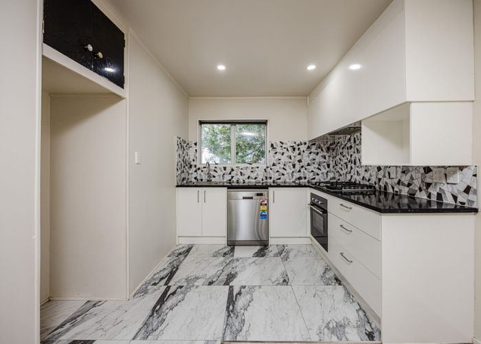  at 2/60 Moncrieff Avenue, Clendon Park, Manukau City, Auckland