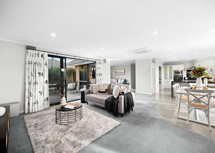  at 6 Compton Grove, Huntington, Hamilton, Waikato