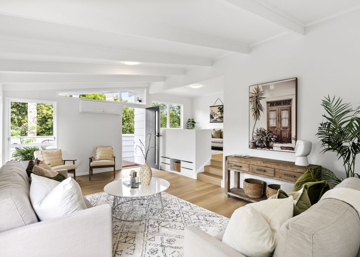  at 36 Beaudine Avenue, Glenfield, North Shore City, Auckland